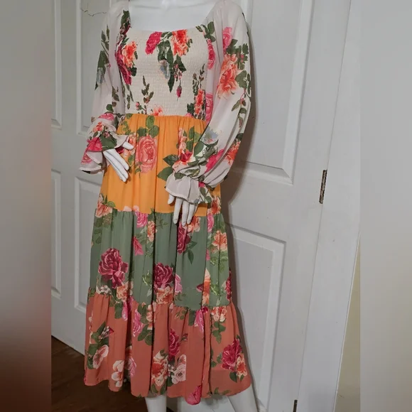 Love Colette Floral Smocked Midi Dress Size M Boho Cottagecore - Picture 8 of 12